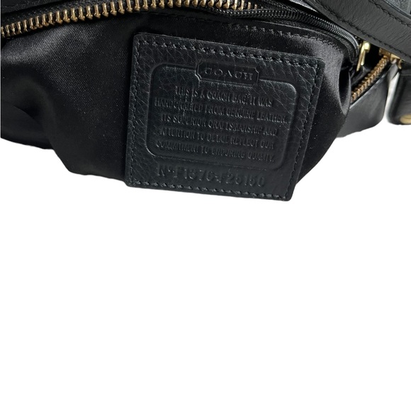 COACH Campbell Black Leather Mini Camera Crossbody Bag
F1376-F25150 - Picture 15 of 15